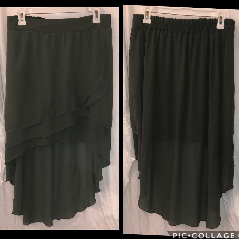 🍾Asymmetrical waterfall hi-low olive green skirt.